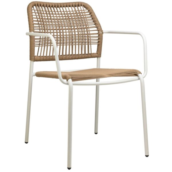 Chaise de terrasse Trixie en corde tressée avec structure métallique, assise et dossier ajourés