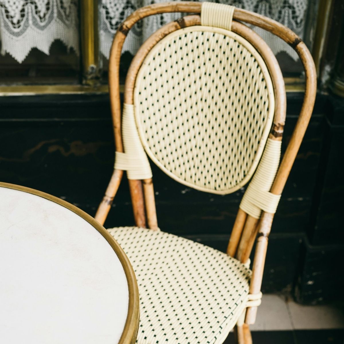 chaise bistrot rotin naturel