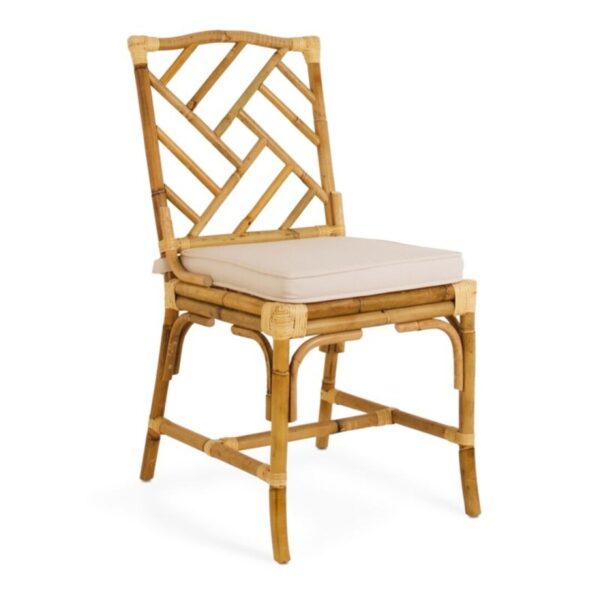 Chaise en rotin naturel Rocky avec coussin beige – mobilier intérieur professionnel
