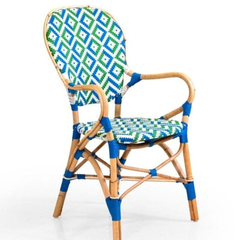Fauteuil bistrot Capri en rotin naturel avec tressage bleu et vert, modèle professionnel pour restaurant ou café