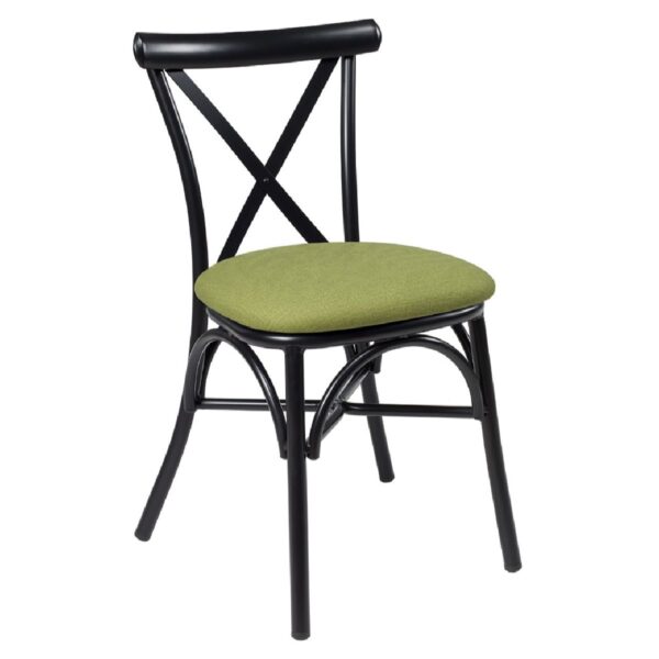 Chaise de restaurant Rimini avec différentes finitions d’assise pour cafés hôtels et restaurants.